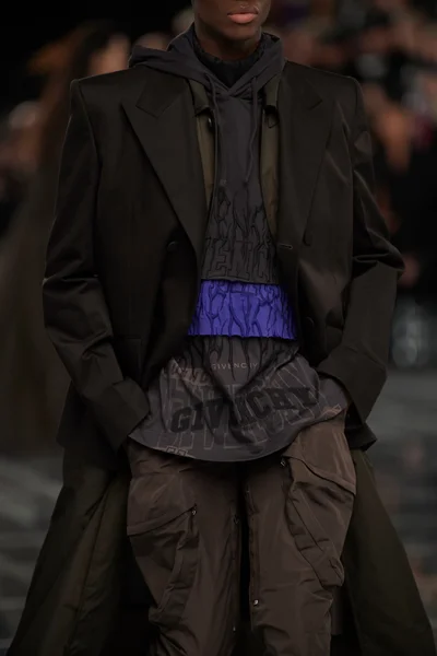Look 142